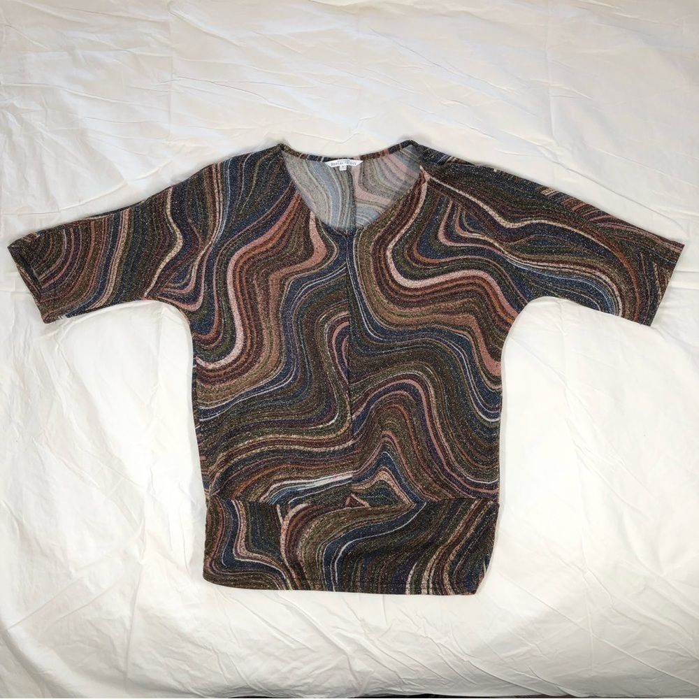NORTHERN Reflections Marble Swirl Metallic Top Small‎